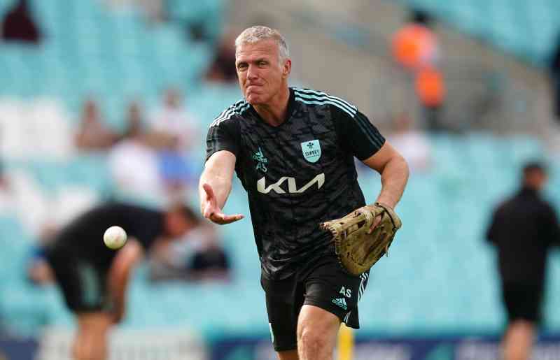 Stewart ganó tres títulos como jugador y otros tres como director de cricket de Surrey